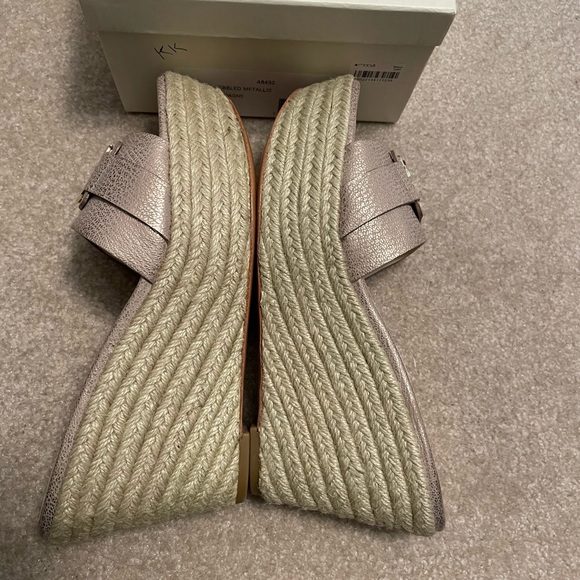 044. NIB Coach Carlana Pebbled Metallic Champagne Espadrilles Platform Wdgs S 9M - Picture 2 of 11